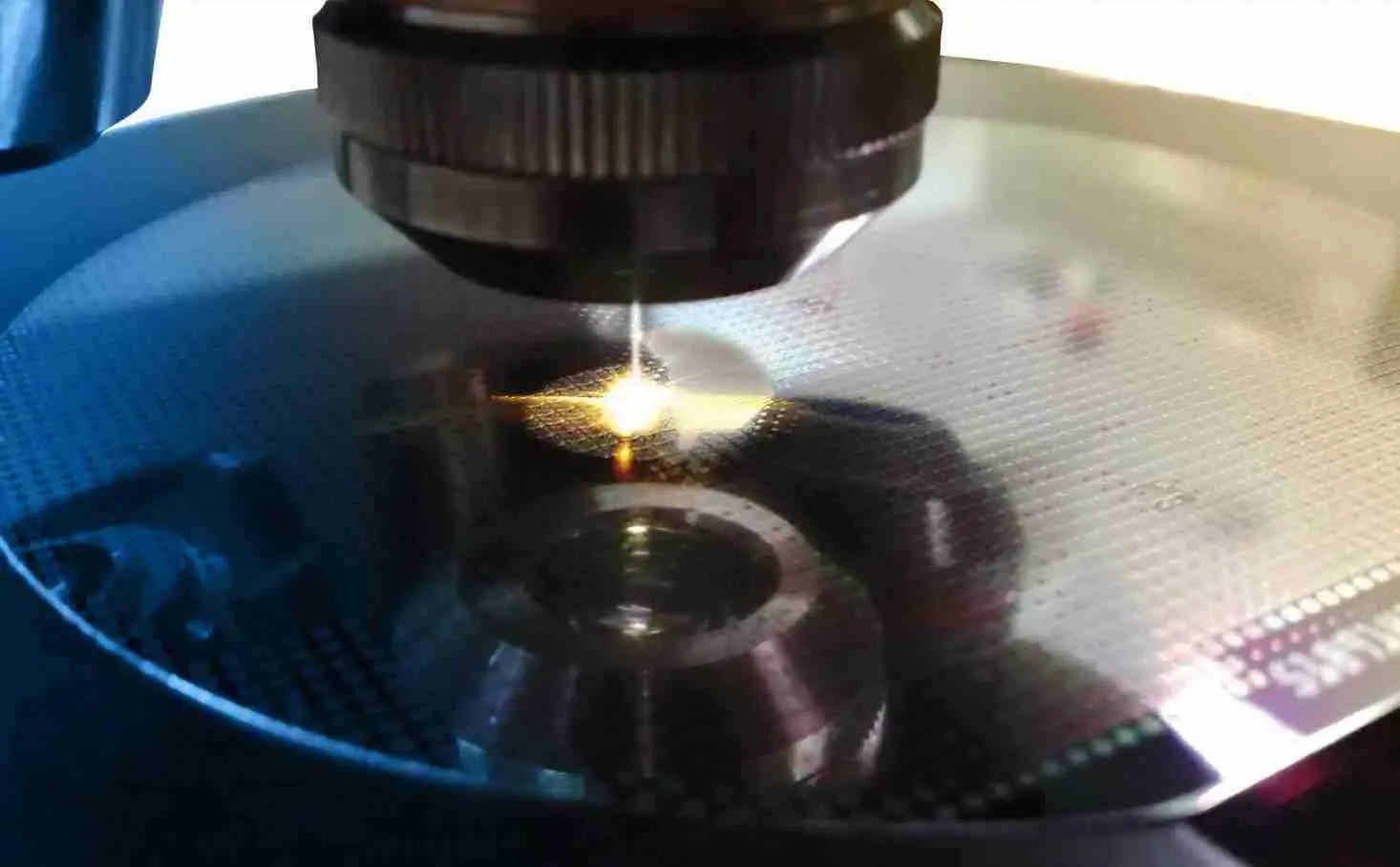 Jüngste Firmenblogs über Der Wafer-Dicing-Prozess erklärt: Vom Siliziumwafer zum einzelnen Chip