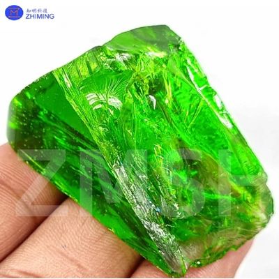 kaufen Im Labor angebaute YAG-farbige Edelsteinkristalle Roh ungeschnitten Apfelgrün Online-Herstellung